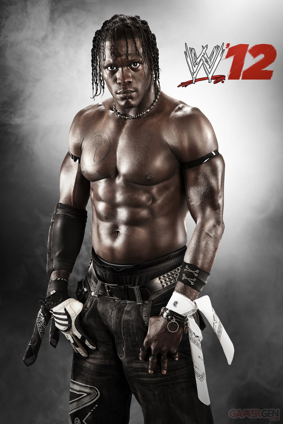 WWE-12_18-08-2011_art-2