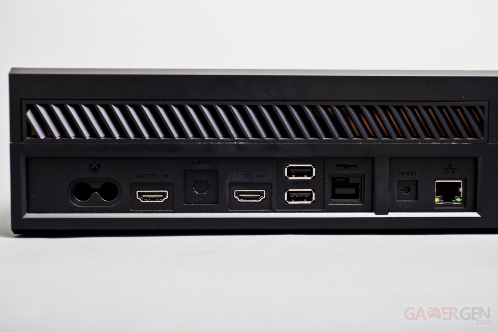 Xbox-One-console-hardware_4