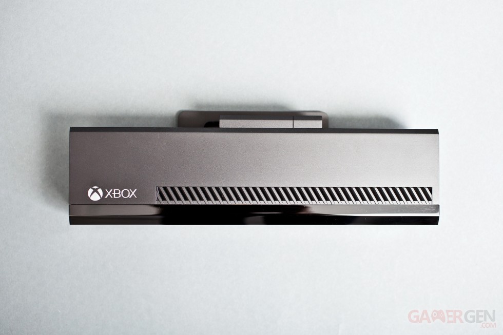 Xbox-One-console-hardware_8